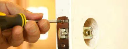 Affordable Locksmith Services Melbourne, FL 321-283-2129 - 24-hour-lock-key-01